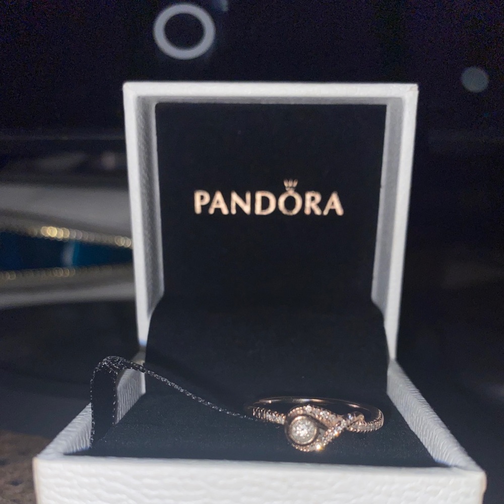 Gold engagement ring